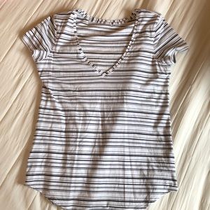 lululemon new love v tee size 4